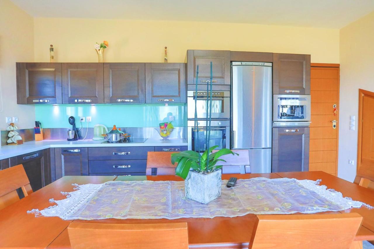 Dersea Villa *